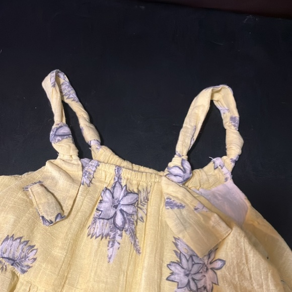 Girls dress - Picture 3 of 3